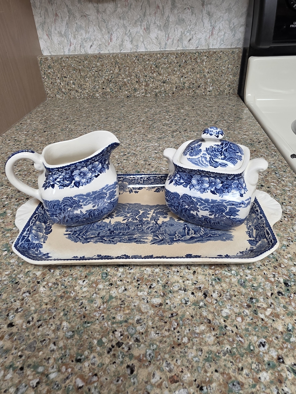 ENOCH WEDGEWOOD"WOODAND"Blue and White Transferware Creamer and Sugar SetW/TRAY